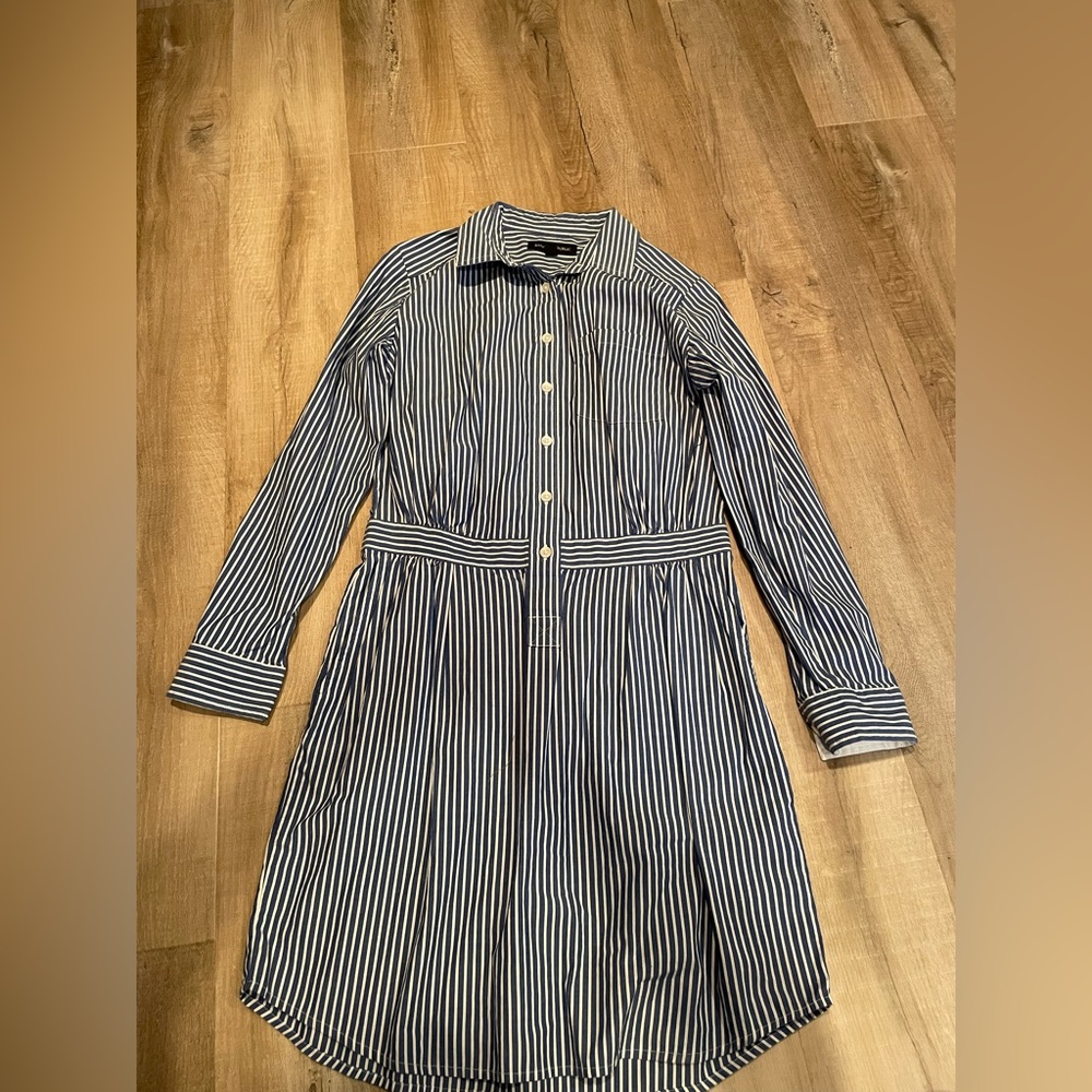 Like new navy and white stripe shirt dress from Banana Republic in size 0P